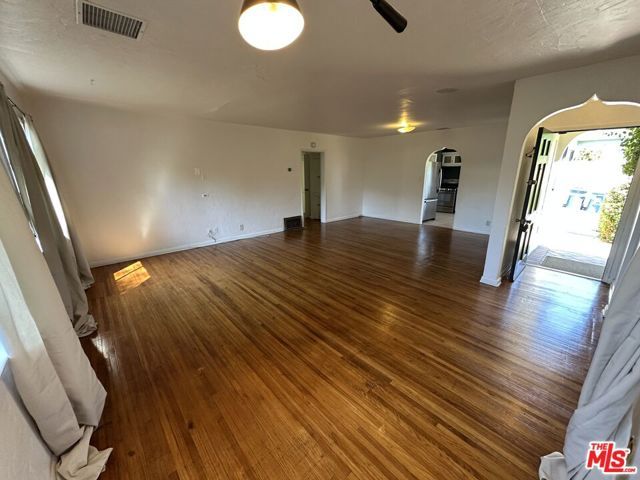 4001 Chevy Chase Drive, Los Angeles, CA 90039