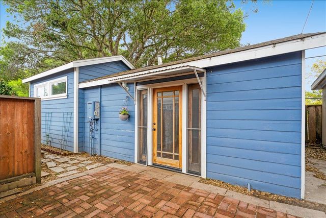 735 Eaton Street, Santa Cruz, CA 95062