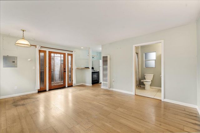 735 Eaton Street, Santa Cruz, CA 95062