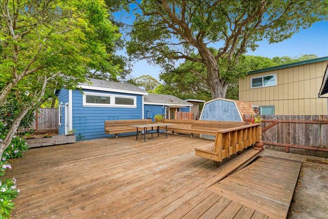 735 Eaton Street, Santa Cruz, CA 95062