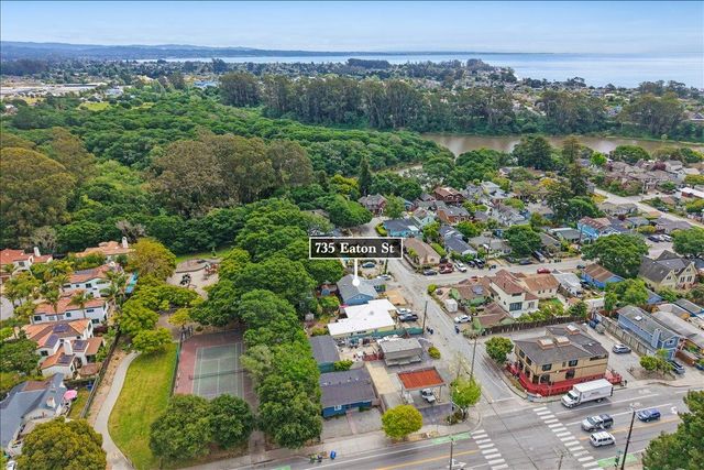 735 Eaton Street, Santa Cruz, CA 95062