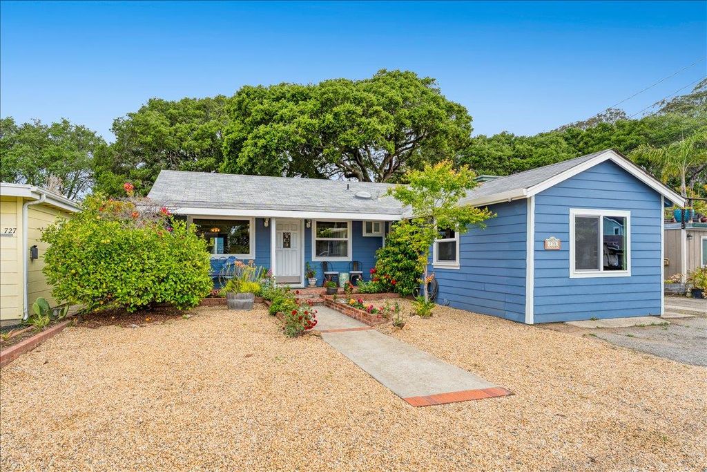 735 Eaton Street, Santa Cruz, CA 95062