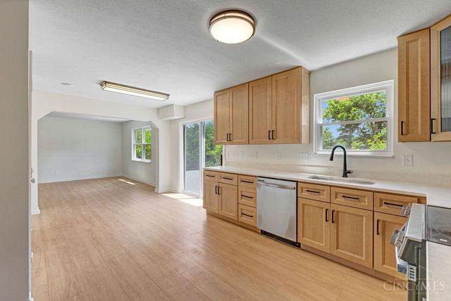 6063 Glennsbury Court, West Chester, OH 45069
