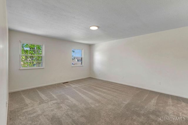 6063 Glennsbury Court, West Chester, OH 45069