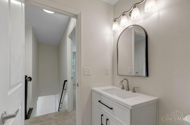 6063 Glennsbury Court, West Chester, OH 45069