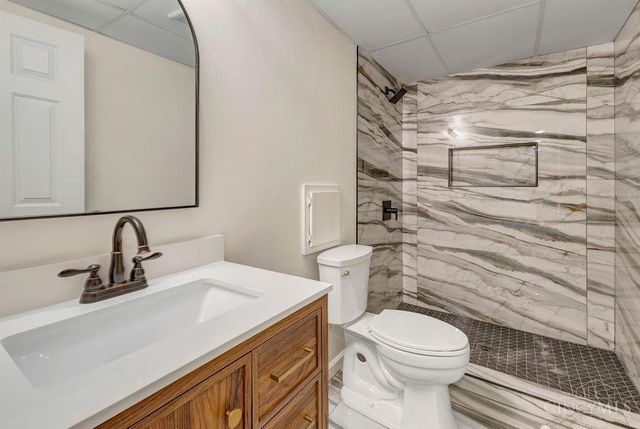 6063 Glennsbury Court, West Chester, OH 45069