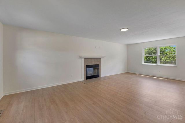 6063 Glennsbury Court, West Chester, OH 45069