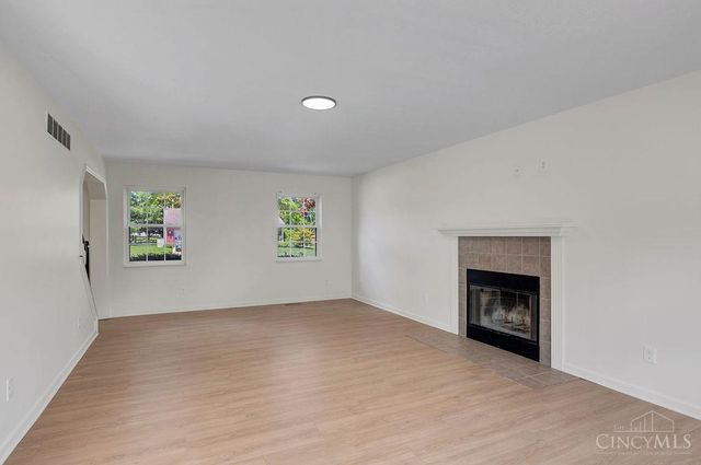 6063 Glennsbury Court, West Chester, OH 45069