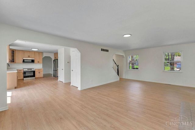 6063 Glennsbury Court, West Chester, OH 45069