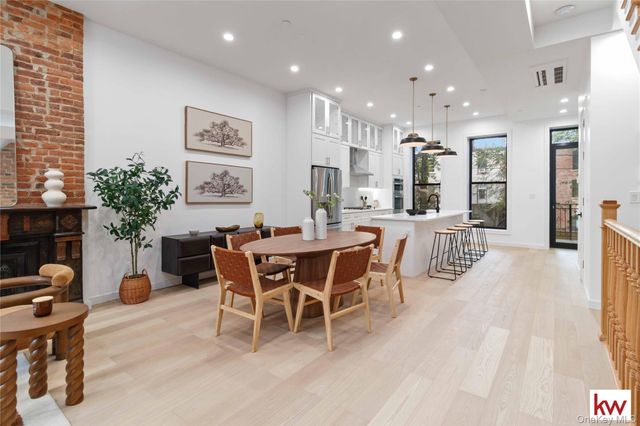 725 Quincy Street, Brooklyn, NY 11221