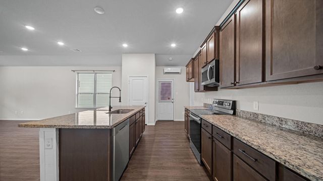709 Little River Drive, Montgomery, TX 77316