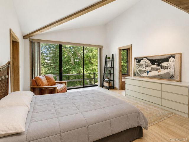 8 Cliff Court, Carmel, NY 10512