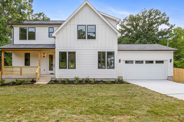 927 Currey Rd, Nashville, TN 37217