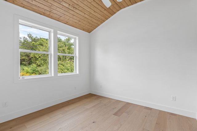 927 Currey Rd, Nashville, TN 37217