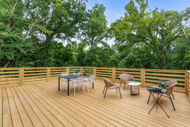 927 Currey Rd, Nashville, TN 37217