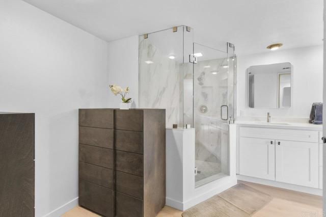 230 W Laurel Street 506, San Diego, CA 92101