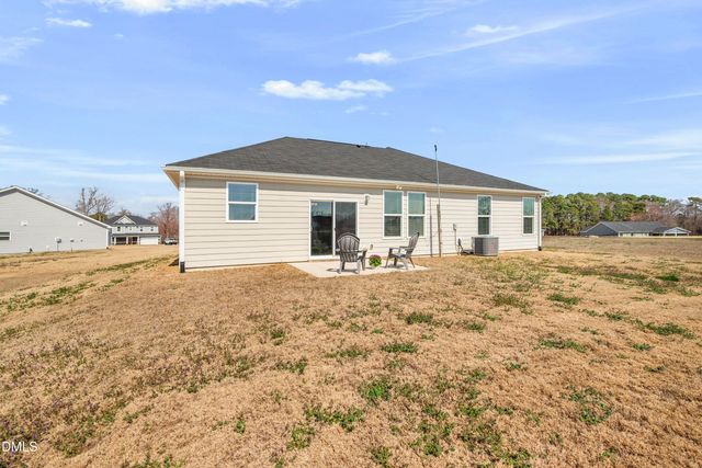 18 Harlow Court, Fuquay Varina, NC 27526