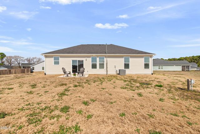 18 Harlow Court, Fuquay Varina, NC 27526