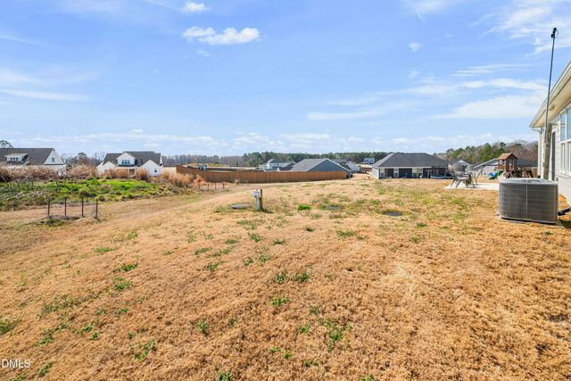 18 Harlow Court, Fuquay Varina, NC 27526