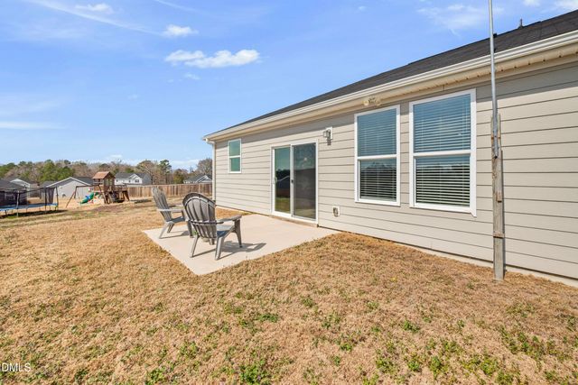 18 Harlow Court, Fuquay Varina, NC 27526