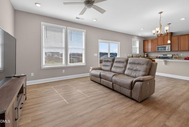 18 Harlow Court, Fuquay Varina, NC 27526