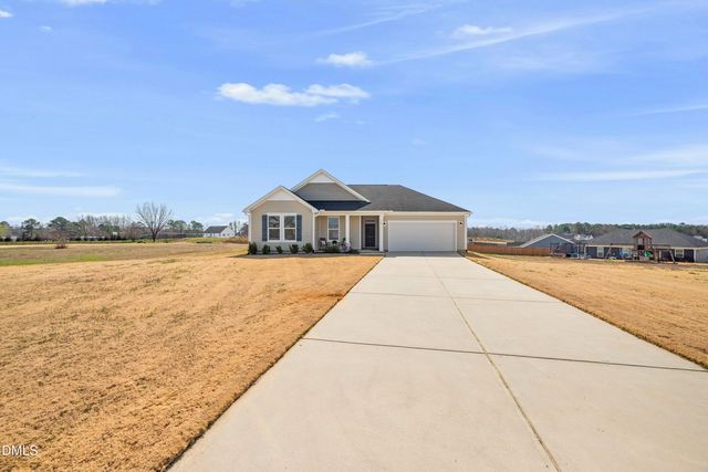 18 Harlow Court, Fuquay Varina, NC 27526