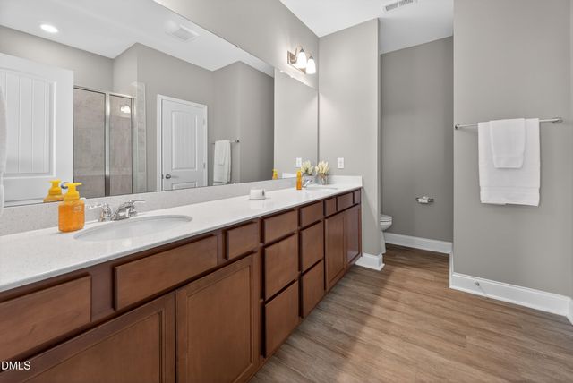 18 Harlow Court, Fuquay Varina, NC 27526