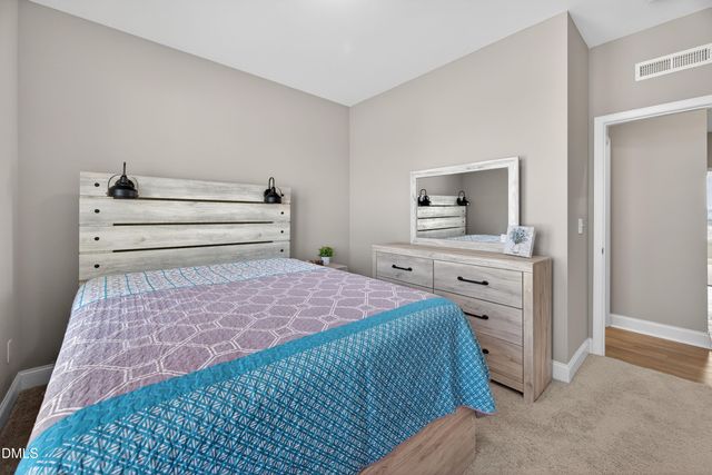 18 Harlow Court, Fuquay Varina, NC 27526