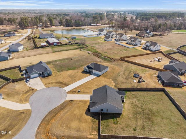 18 Harlow Court, Fuquay Varina, NC 27526