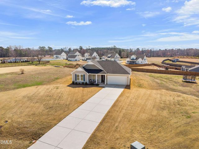 18 Harlow Court, Fuquay Varina, NC 27526