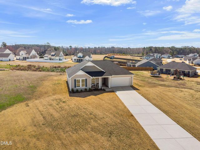 18 Harlow Court, Fuquay Varina, NC 27526