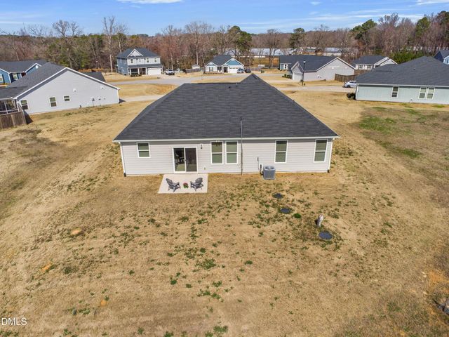 18 Harlow Court, Fuquay Varina, NC 27526