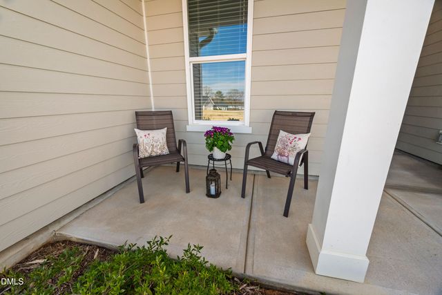 18 Harlow Court, Fuquay Varina, NC 27526