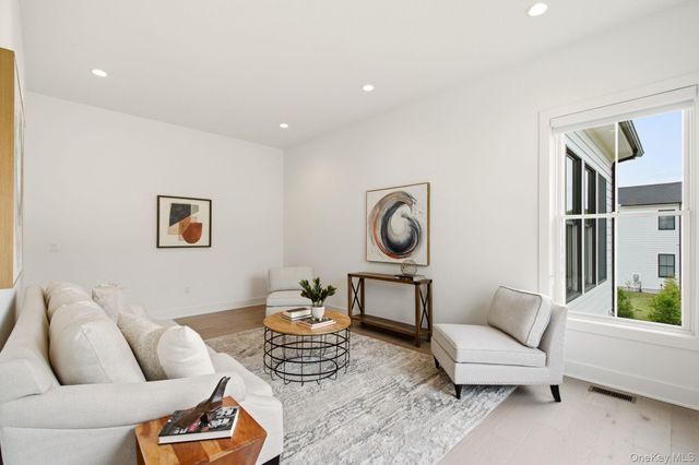 1 Levitow Court, Dix Hills, NY 11746