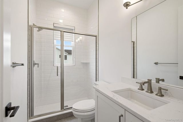 1 Levitow Court, Dix Hills, NY 11746
