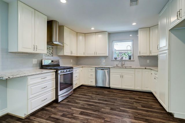 9410 Pipestone Street, Houston, TX 77074