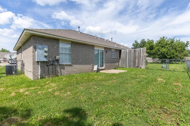 3175 Braxton Avenue, Springdale, AR 72764