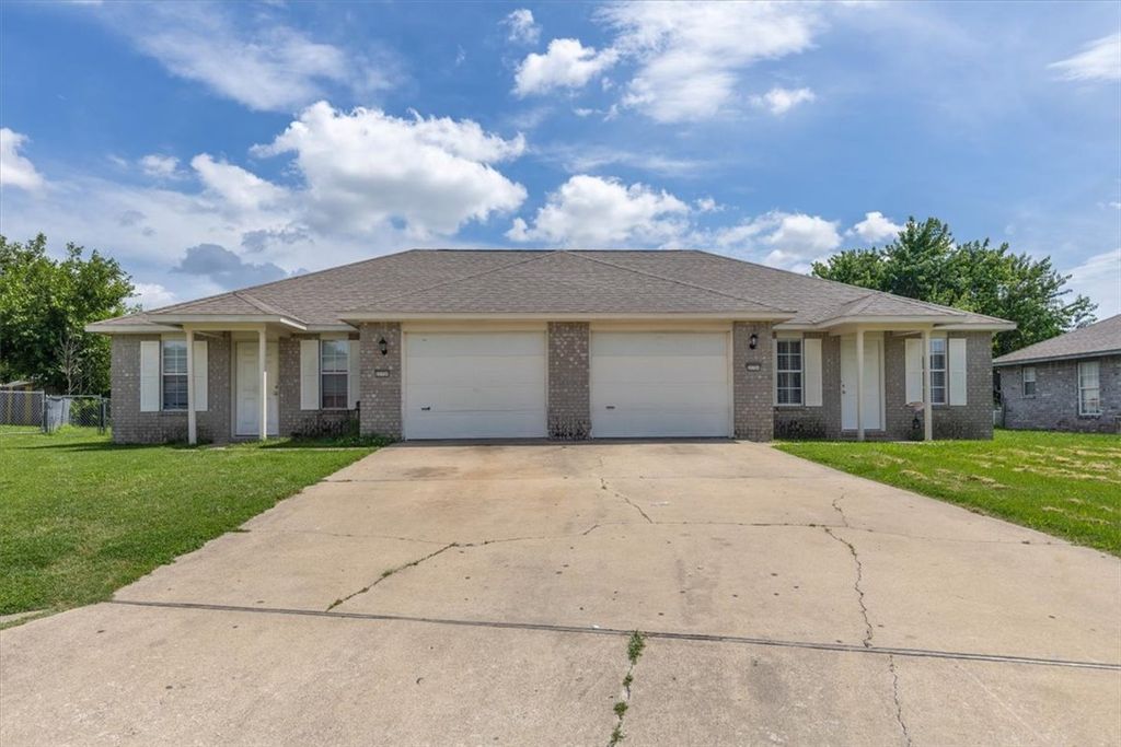 3175 Braxton Avenue, Springdale, AR 72764