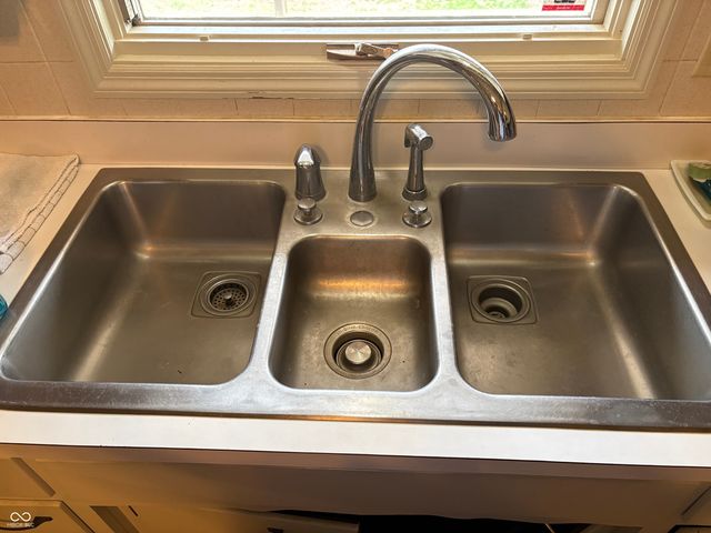 2140 W Stop 11 Road, Indianapolis, IN 46217