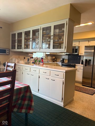 2140 W Stop 11 Road, Indianapolis, IN 46217