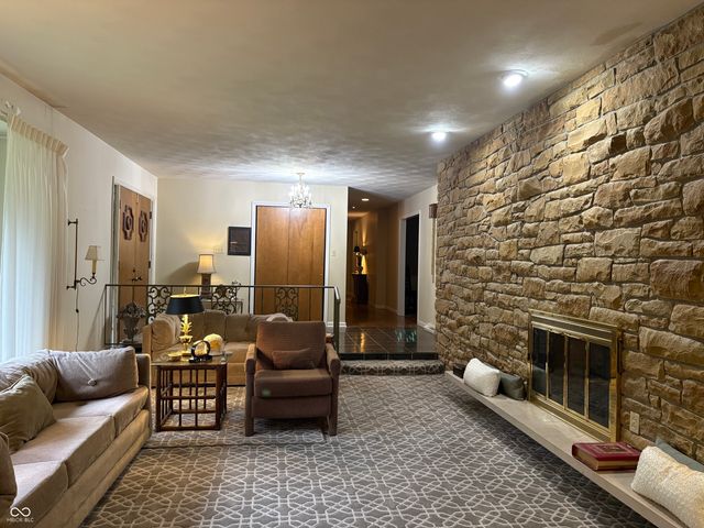 2140 W Stop 11 Road, Indianapolis, IN 46217