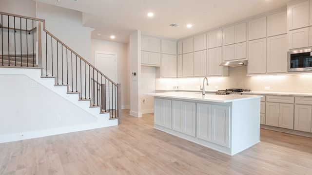 1812 Wittington, Farmers Branch, TX 75234