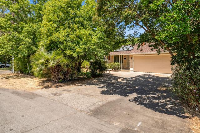 4609 North Ave, Sacramento, CA 95821