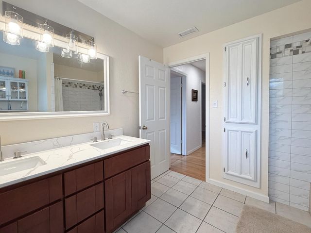 4609 North Ave, Sacramento, CA 95821