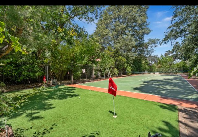 4609 North Ave, Sacramento, CA 95821