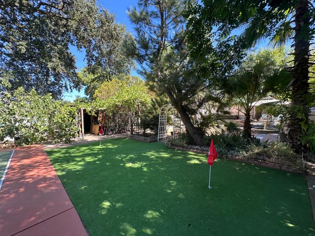 4609 North Ave, Sacramento, CA 95821