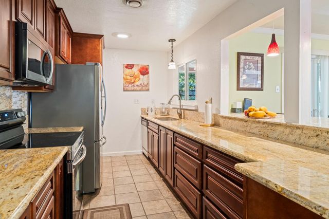 4609 North Ave, Sacramento, CA 95821