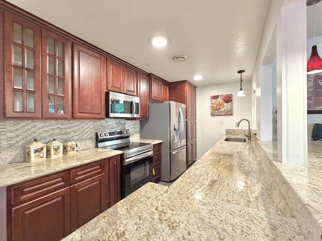 4609 North Ave, Sacramento, CA 95821