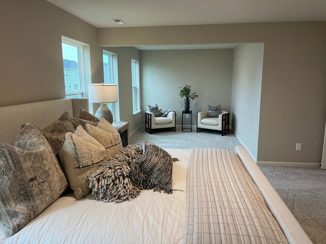 10390 Duval Road, Woodbury, MN 55129