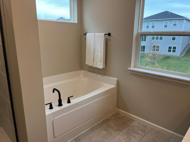 10390 Duval Road, Woodbury, MN 55129